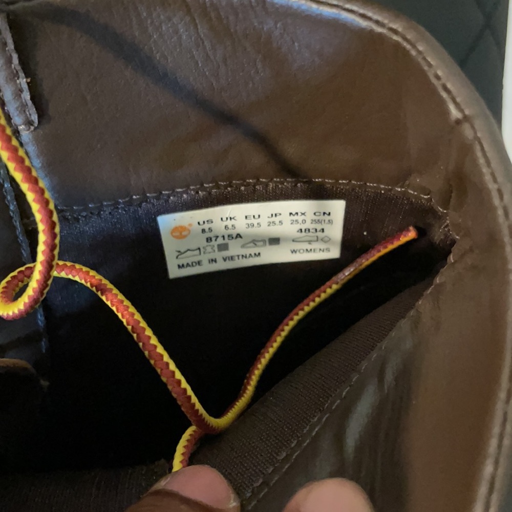 VINTAGE WOMENS TIMBERLAND HEEL BOOTS. - Picture 3 of 8